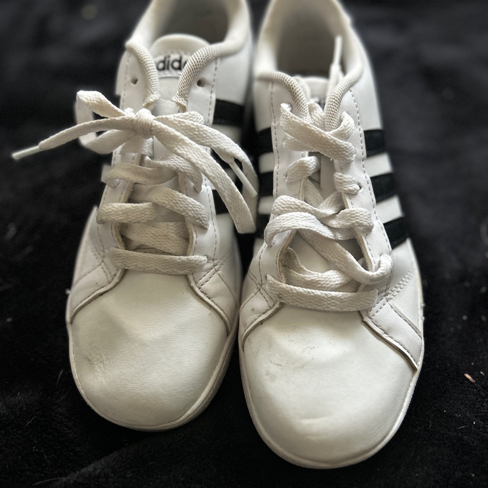 Adidas White and Black Sneakers Classic Low-Top Design